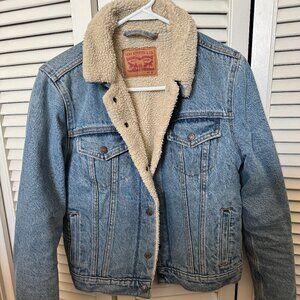 Women's Levi's Sherpa Lined Trucker Jacket